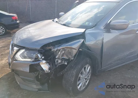 2018 Nissan Rogue Sv z USA, uszkodzony, nr VIN KNMAT2MV7JP553816